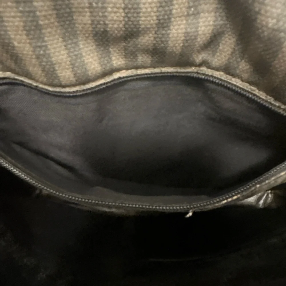 Fendi Black and Tan Men's Bag - Picture 13 of 16